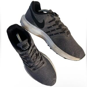 Nike Men’s Sz 7 Run Swift Trainers Running Shoes Gunsmoke Gray Black 908989-017